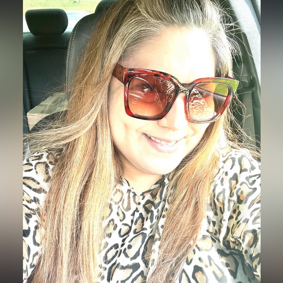 Meet your Posher, Angeldarling - Picture 2 of 16